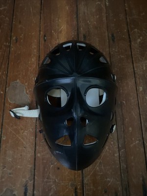 Black Vintage Hockey Mask 