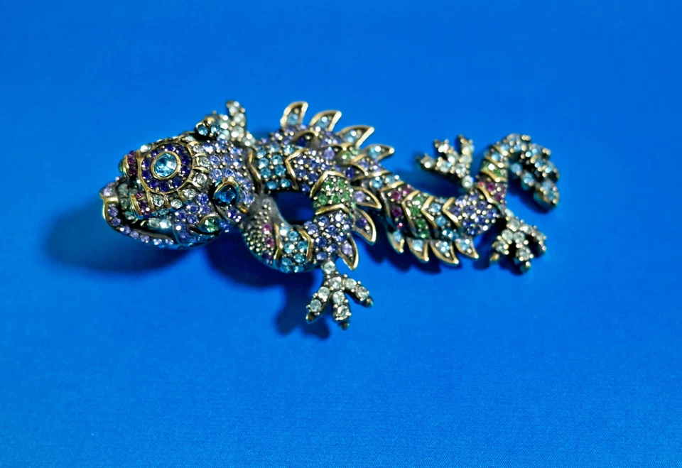 Prendedor Dragón Guardián Vintage HEIDI DAUS "El Majestuoso Perro Fu" Cristales SWAROVSKI Foto 2 de 4