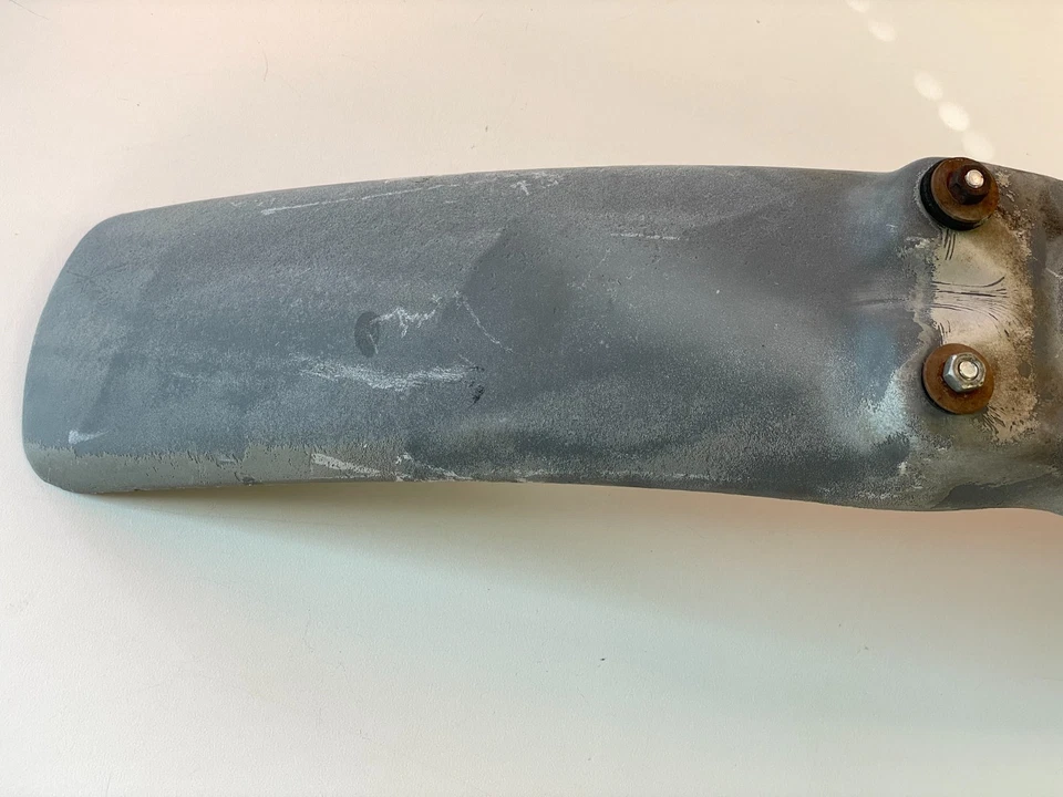 Honda MR175 1975 Elsinore OEM guardabarros delantero 125 250 MR 175 CR MT con pernos Foto 3 de 4