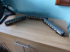 hornby pullman coaches oo gauge split from a set unboxed 