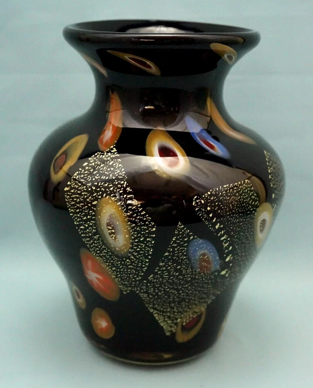 Sommerso glass vase with murrine, gold leaf Signed Louis Comfort Tiffany Usa XX
Opens in a new windo