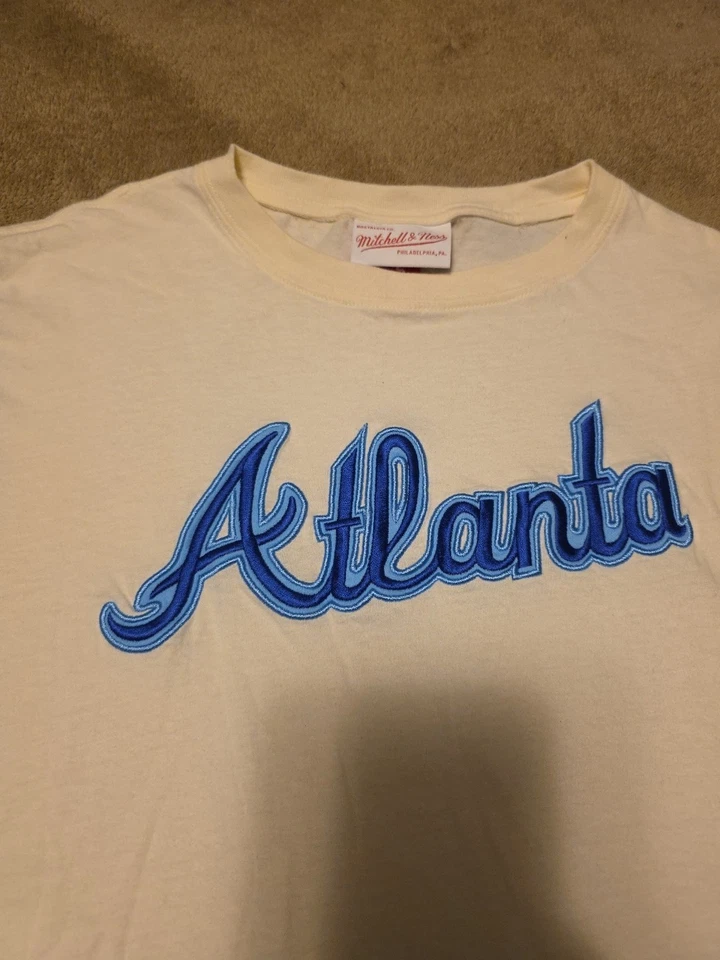 CAMISETA MLB ATLANTA BRAVES MUJER MITCHELL &NESS TALLA PEQUEÑA Foto 3 de 4