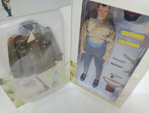 Alexei Petrovich Komarov Berlin 1945 Soviet ACTION FIGURE WWII 1/6 DRAGON-ZR-U21 - Foto 3 di 8