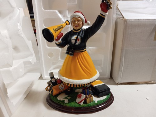 Pittsburg Steelers Collectible: Mrs. Claus: Danbury Mint N/O Statue. 2001 - Picture 5 of 7