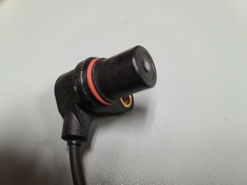 Bosch 0261210199 Engine Crankshaft Position Sensor - Picture 4 of 8