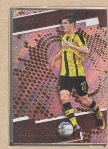 Christian Pulisic 31 2017 Panini Revolution Borussia Dortmund Rookie RC