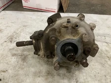 Polaris Ranger 700 2002 02 rear differential gear case hub diff