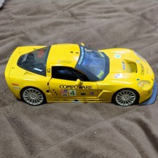 AUTOart 1 18 scale Chevrolet Corvette C6.R 4 Diecast Car Yellow Mini Car Collect