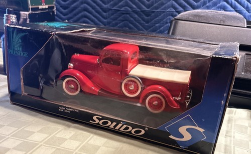 Solido 1:18 Ford Pompiers Red Truck NIB #8003 - Picture 4 of 7