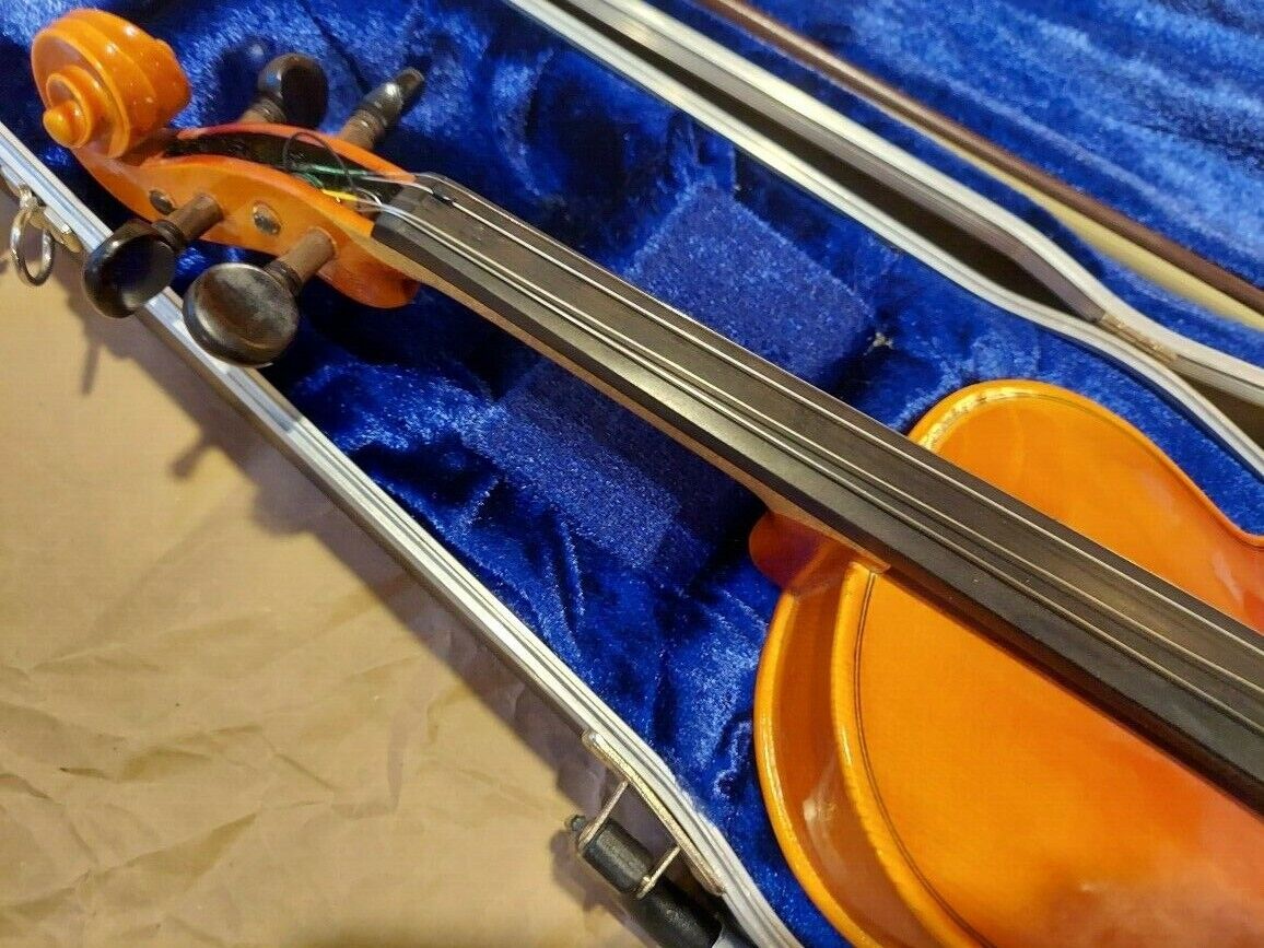 Seidel Stradivarius Copy sized 1/2 Violin, 1982. Germany Seidel Stradivarius Copy sized 1/2 Violin, 1982. Germany