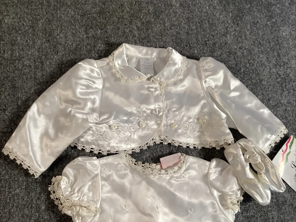 La Princess Christening Gown Set 6 12 Months White Baptism Roses Embroidered New - Image 2 of 4