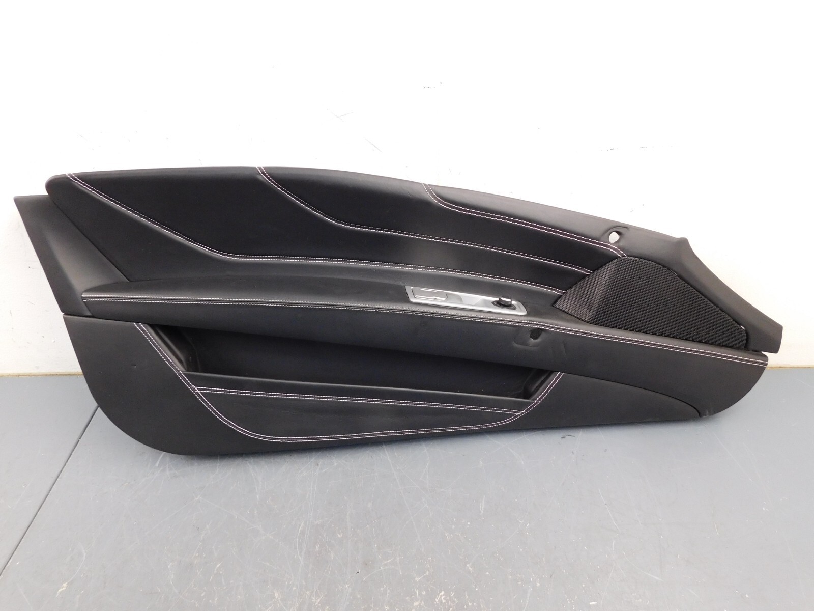 2015 11 12 13 14 16 Ferrari FF Left Driver Door Panel - Damage #7170 J1