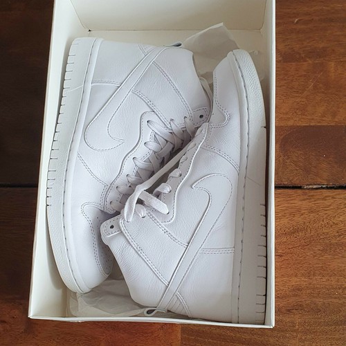 nike dunk high triple white