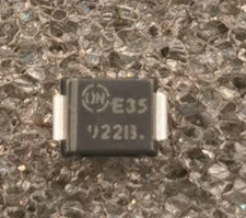 1SMB5922BT3G On Semi  Zener Diode 7V5 7.5V 3W DO-214AA (SMB) SMT - 10 pcs