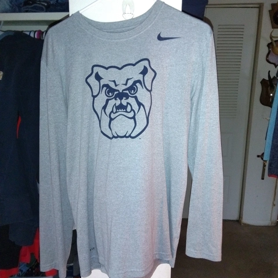 Nike DriFit Butler Bulldogs Navy T-Shirt Medium Used MSRP $60 - Image 2 of 4