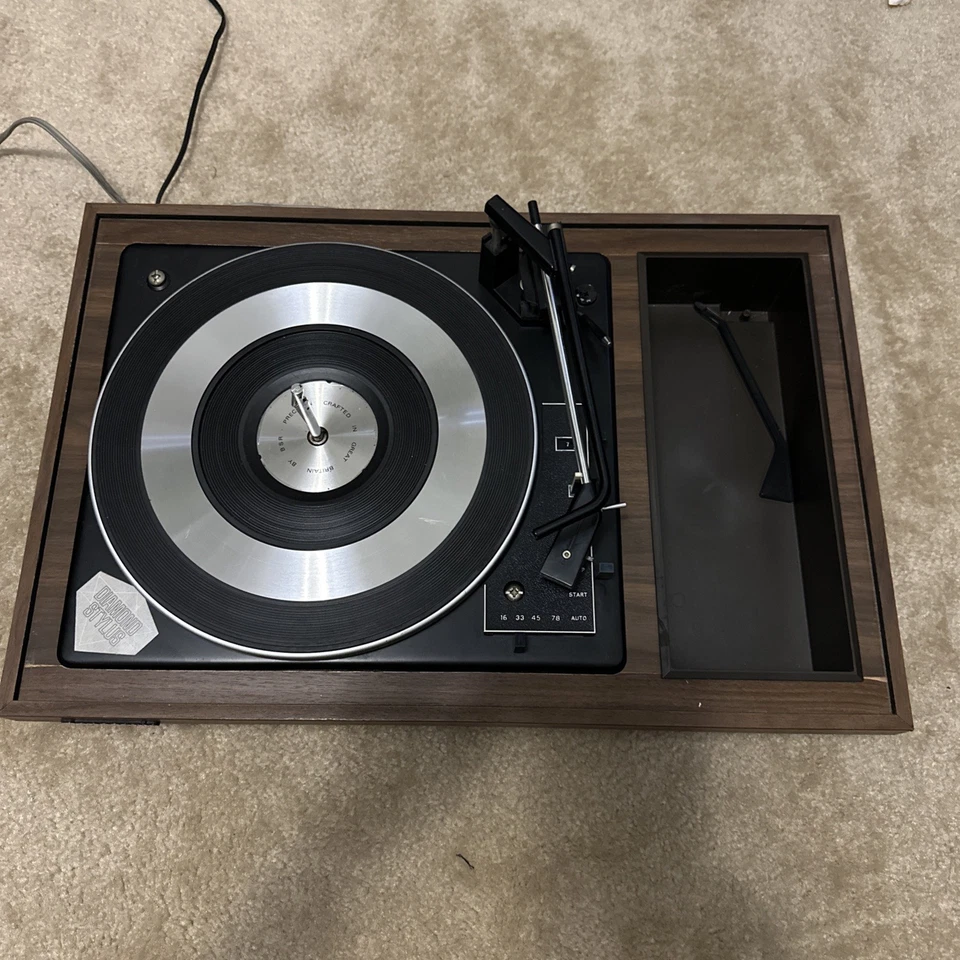 Panasonic Automatic Turntable Record Player RD-9090 - Image 2 of 3