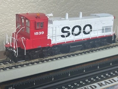 SOO LINE MP15ac SWITCHER LOCO - DC/DCC Ready - HO Scale -'' GENESIS '' NEW OOP