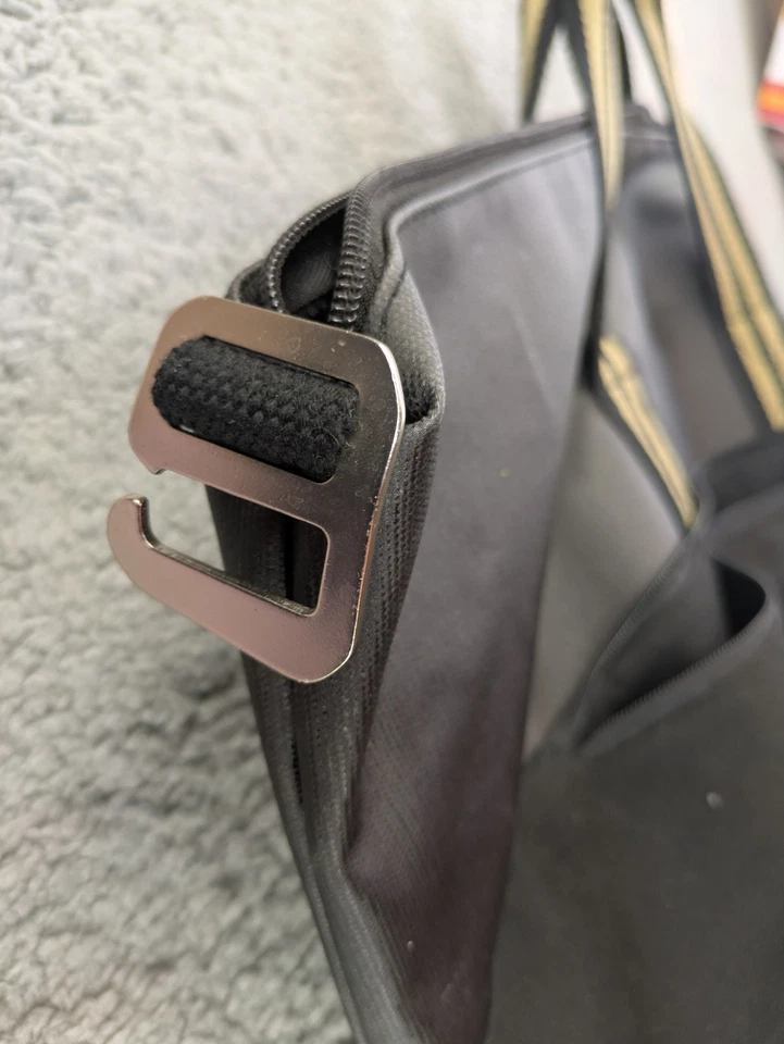 Bolso de Mano Gemline Def Leppard Negro Lona y Conjunto de Cartera de Cuero a Juego Foto 3 de 4