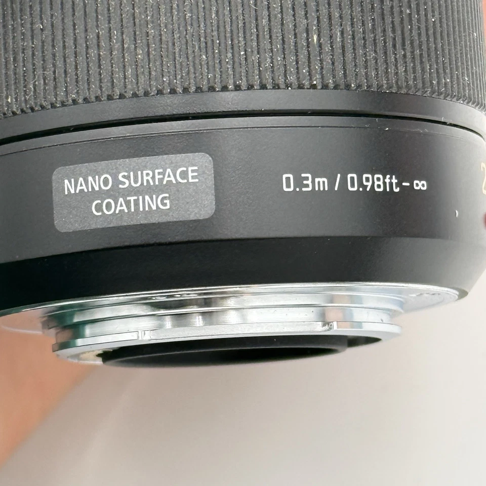 PANASONIC LUMIX H-X025 LEICA DG SUMMILUX 25mm F1.4 ASPH LENS W/ LENS HOOD - Image 3 of 4