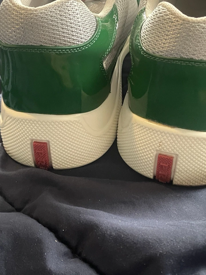 Zapatos verdes Prada Foto 3 de 4