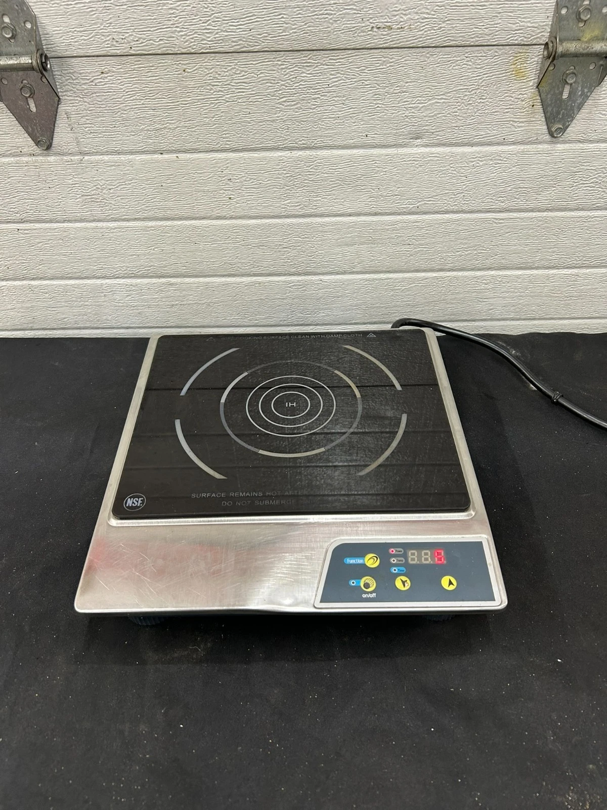 Chic Chefs CC-050S Induction Cooktop, Electric, 120v 60Hz 1800W