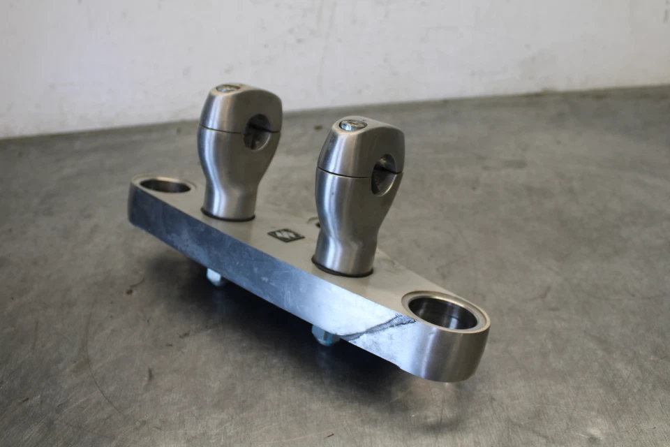 04 HORQUILLAS SUZUKI INTRUDER 800 ABRAZADERA DE ÁRBOL TRIPLE SUPERIOR BB758 Foto 3 de 4