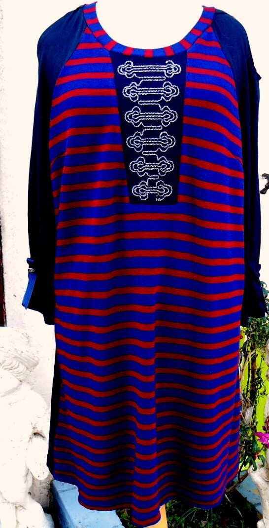 Robe Marine à Rayures La Mode Est à Vous - Taille 40 (42/44) - Modèle Voilier - Occasion Très Bon état