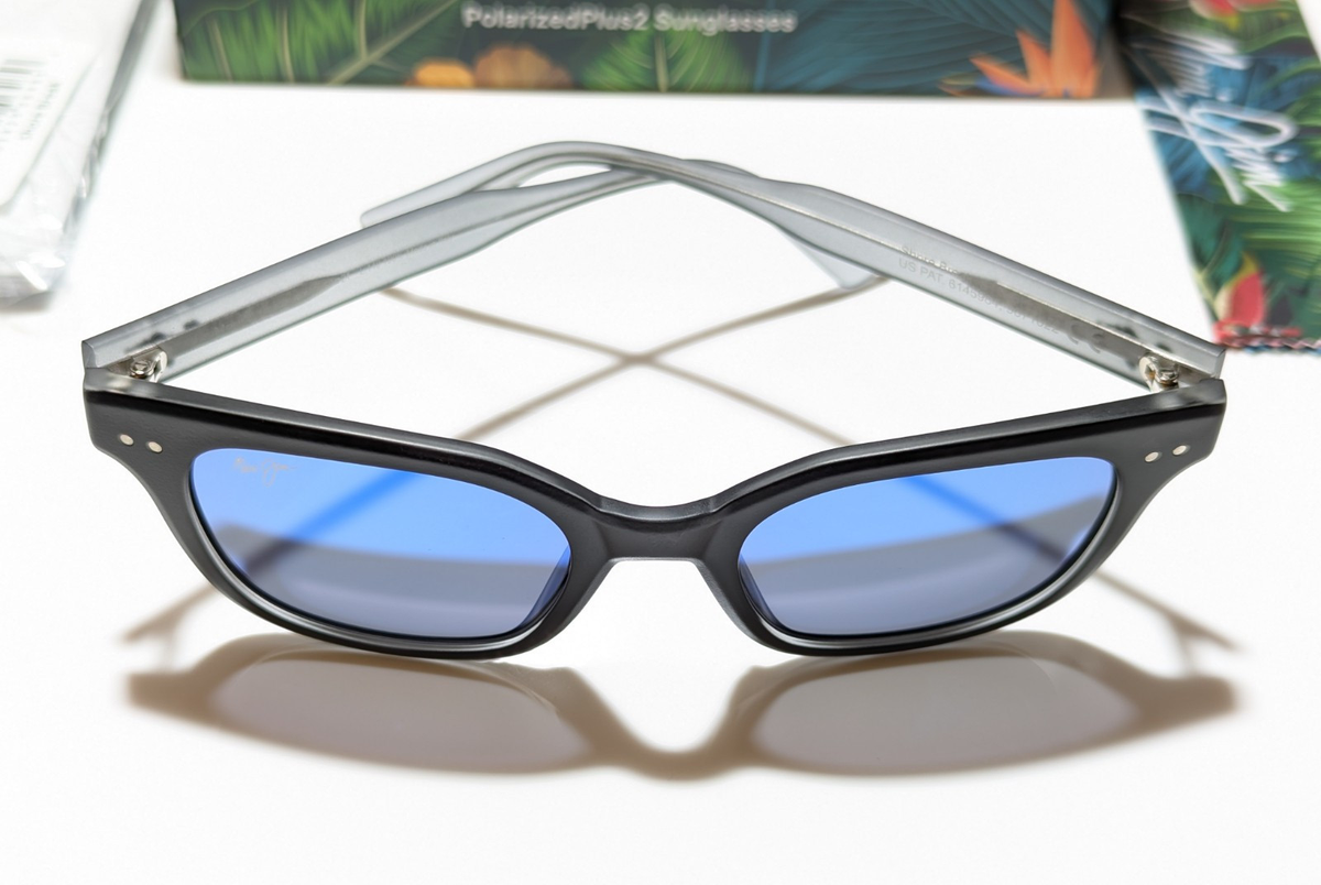Maui Jim Shore Break MJ 822-02MG Black with Grey / Blue Hawaii  Lens Maui Jim Breakwall Black Unisex Sunglasses - 422-02 main image 2