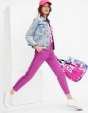 NWT GAP Girlfriend Khaki Pants Mid Rise Cropped Raw Hem Berry Infusion Womens 8