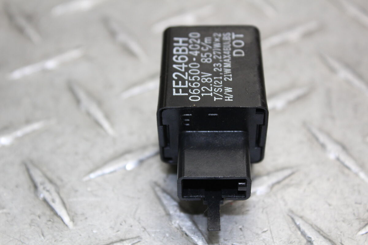 2009 YAMAHA FZ6R TURN SIGNAL BLINKER RELAY FLASHER SWITCH 2009 YAMAHA FZ6R TURN SIGNAL BLINKER RELAY FLASHER SWITCH