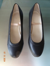 Flamencoschuhe Größe:37/ 7,Absatzhöhe 5cm,Spitze und Absatz genagelt