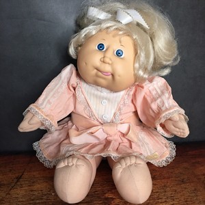 blonde cabbage patch doll girl