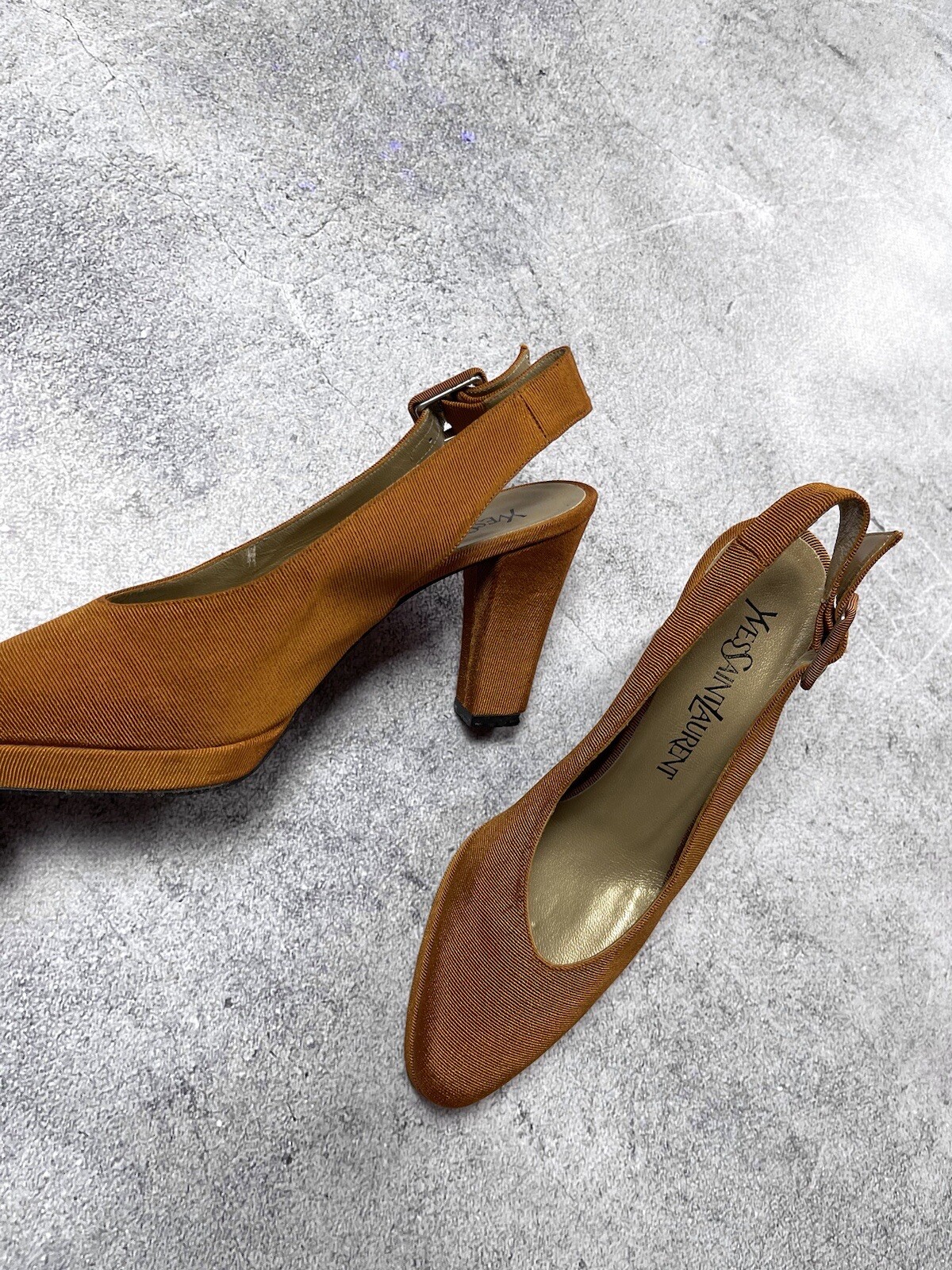 Sandali vintage Yves Saint Laurent YSL tacchi taglia EU 36