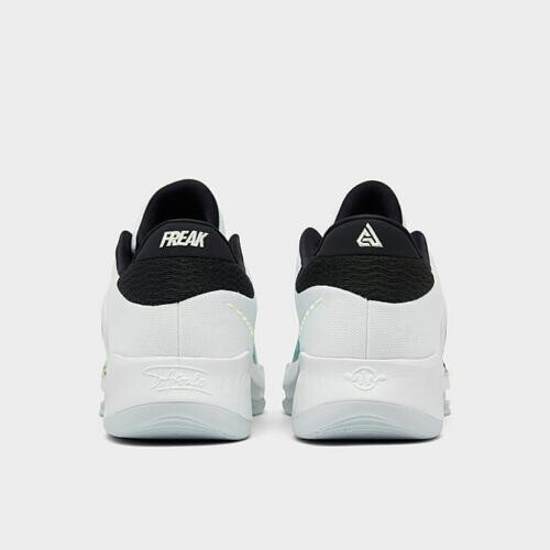 NEW Zoom Freak 4 Men's Size 9.5 White/White-Black-Barely