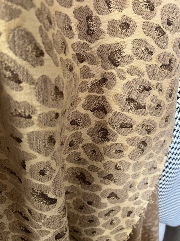 Kravet animal print chenilla Foto 2 de 3