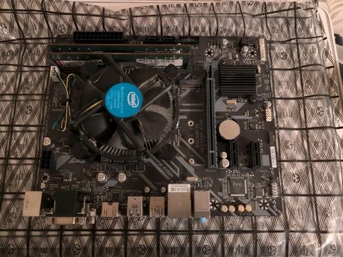 Gigabyte H310M S2H Motherboard Intel Core i5 8400 CPU Kingston 8Gb DDR4 RAM