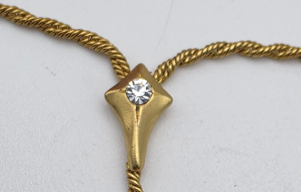 Collar Colgante Lágrima Circonita Azul Tono Dorado Y Lariat 21" Ajustable Avon BW Foto 3 de 4