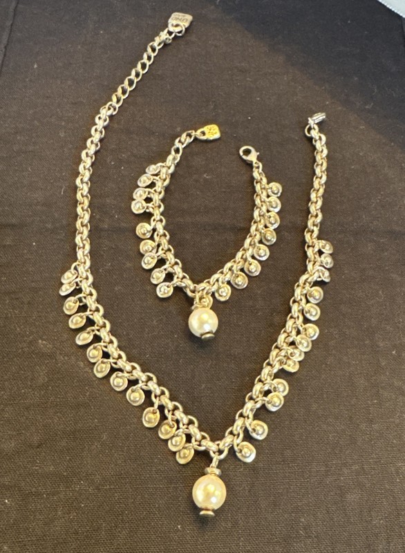 UNO de 50 Silver Plated Necklace and Bracelet Set 7” Bracelet 14” Necklace