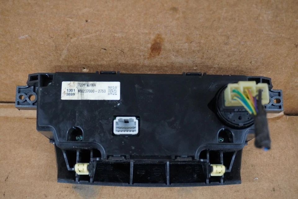 2010 2011 2012 2013 SUBARU LEGACY TEMPERATURE AC Control PANEL OEM 72311AJ08A - Image 2 of 4