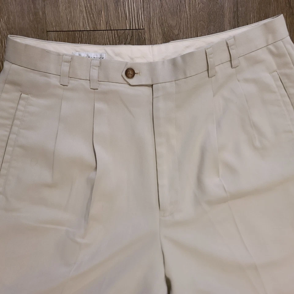 Шорты для гольфа мужские Cutter And Buck 35 бежевые с высокой талией плиссированные курортная одежда поло - Изображение 3 из 4