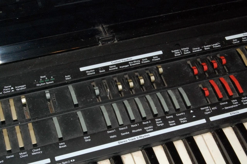 Lowrey Micro Genie V-120/V120 Cuerda Sintetizador Teclado Analógico Batería Foto 3 de 4