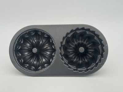 Nordic Ware Bundt Duet Pan 5 Cups 1.2 Liter, 2 In 1 Bundt Pan