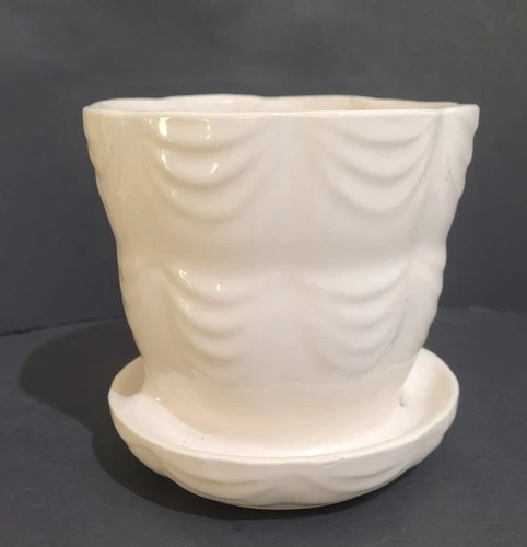 Vtg Brush Pottery Drape Swag Scalloped Flower Pot Planter Attached Saucer 328-5