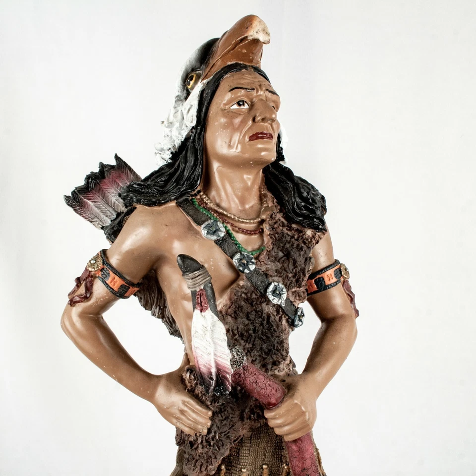 Estatuilla estatua escultura de colección jefe de la tribu nativa americana Lakota Getting War Foto 4 de 4