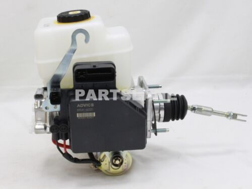 OEM Brake Booster With Master Cylinder 47050-60311 For Toyota Land Cruiser 200 - Picture 1 of 4