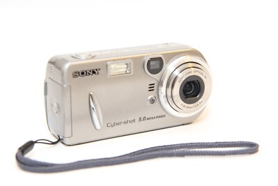 SONY CyberShot Smart Zoom DSC-P92 Digital Still Camera 5.0MP