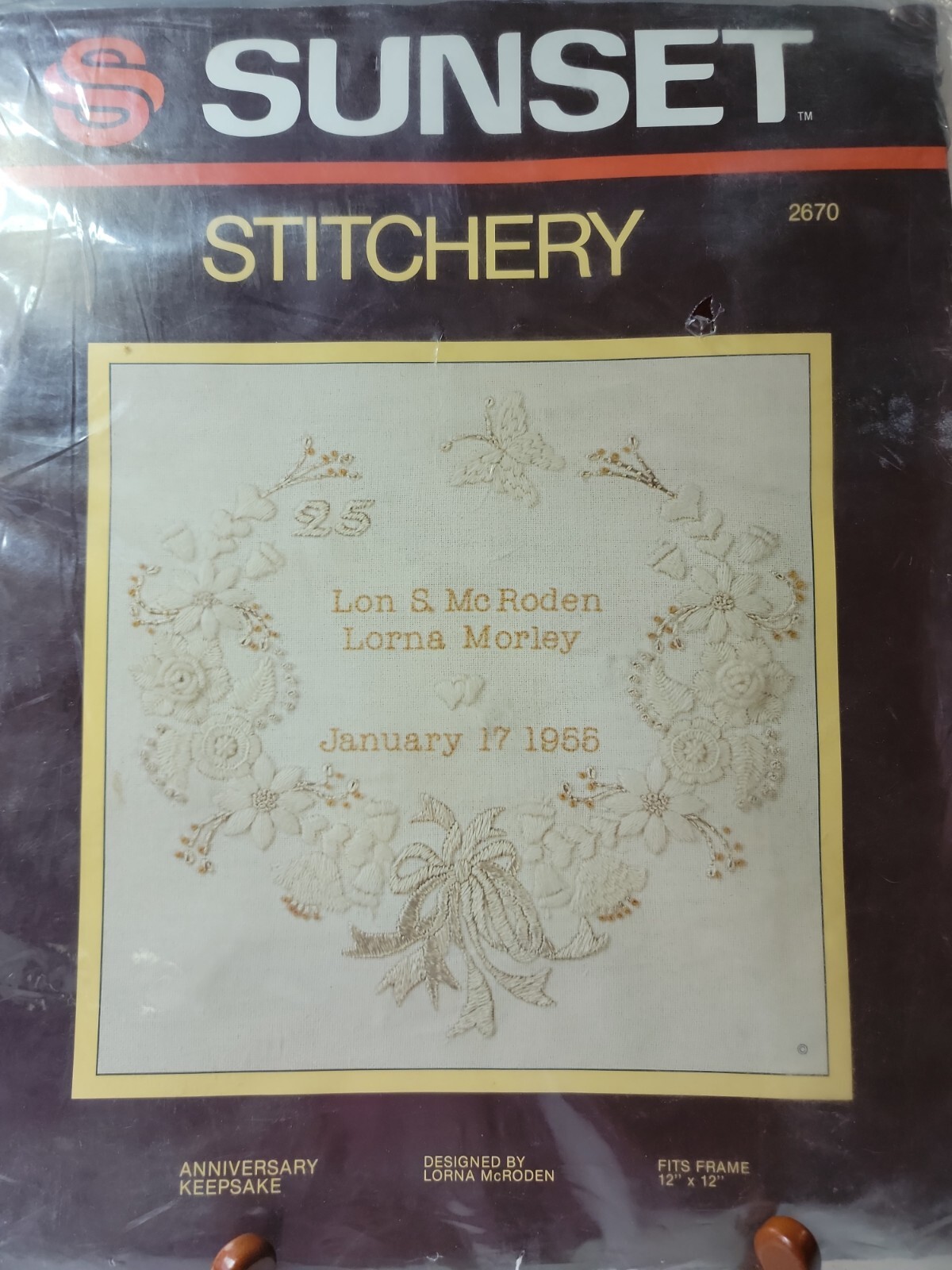 Sunset Stitchery Crewel Embroidery Kit ANNIVERSARY KEEPSAKE Stitch Sew