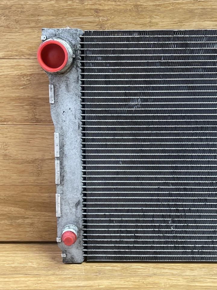 BMW 535i GT F07 2009-2017 3,0 L motor refrigerante radiador fabricante de equipos originales 89 k millas Foto 3 de 4