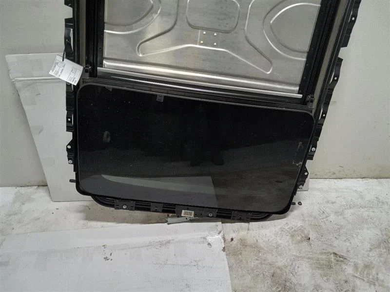 MONTAJE DE TECHO CORREDIZO PARA BMW 535 XI 2009 Foto 2 de 4