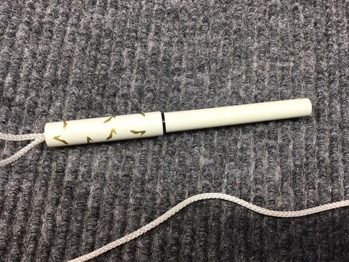 Stuart Weitzman Footwear Advertising Pen With Rope Leash Vintage White - Picture 7 of 10